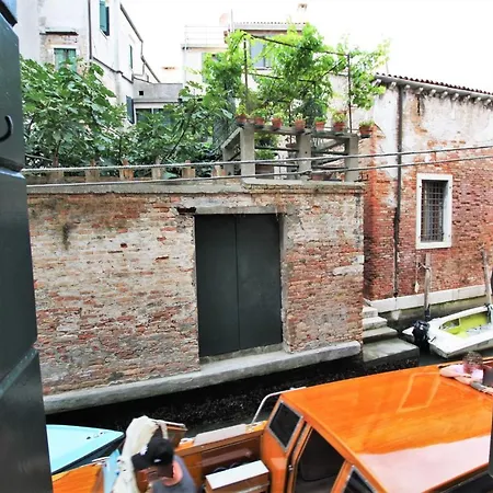 Lägenhet Magno Luxury Canal View