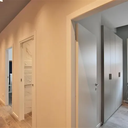 Magno Luxury Canal View شقة *