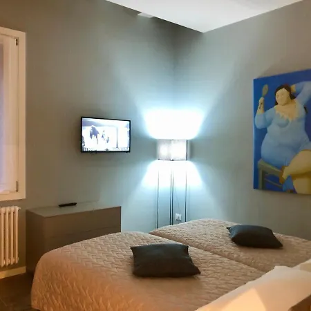 Апартаменты Magno Luxury Canal View Венеция