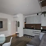 Magno Luxury Canal View Апартаменты