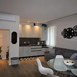 Magno Luxury Canal View *